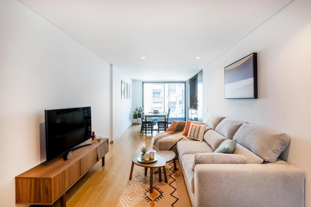 Camoes Downtown With Parking Apartman Porto Kültér fotó